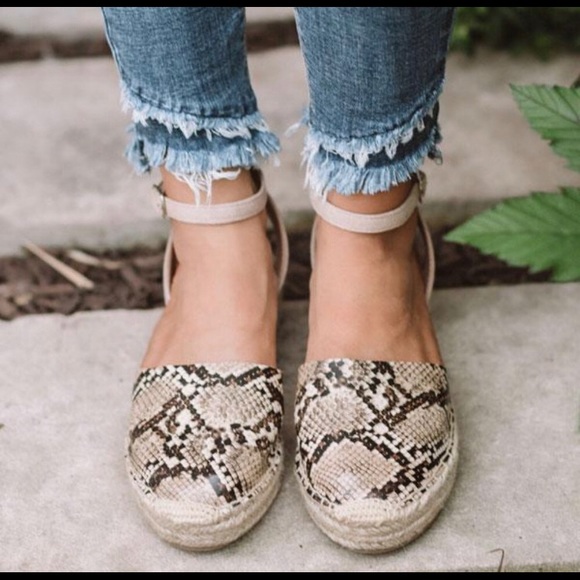 NWB Snake print platform espadrille sandals - Picture 2 of 3